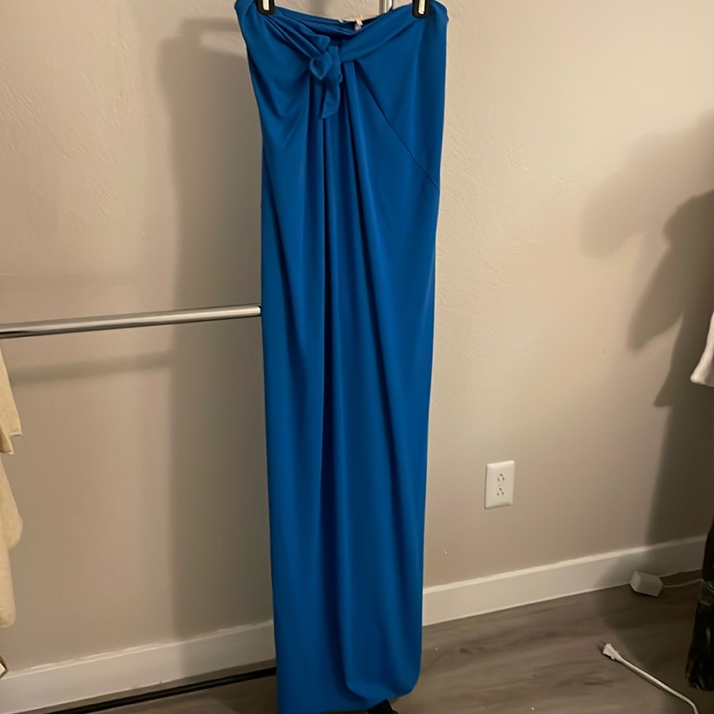 Halston Hetitage Strapless gown